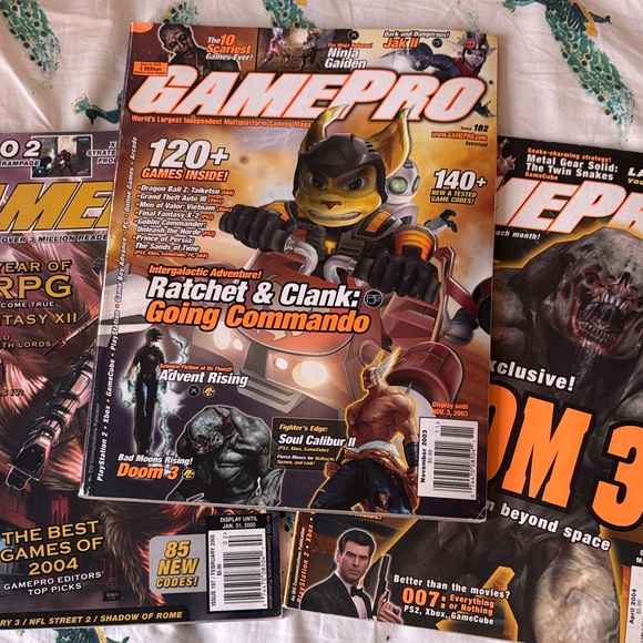 Game Pro Magazine Bundle - Picture 1 of 7